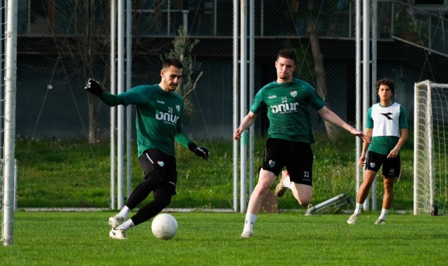 Bursaspor’da tempo artıyor
