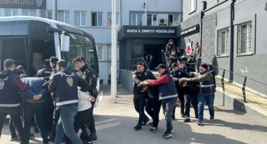 Çökertilen fuhuş çetesi üyeleri, adliyeye sevk edildi