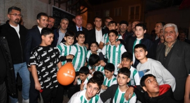 Dündar sevgisi Osmangazi’de her yerde