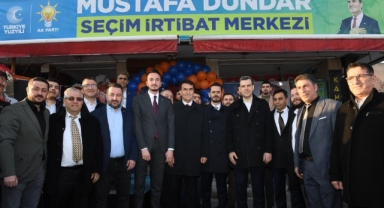 Dündar, yeni seçim irtibat merkezini açtı