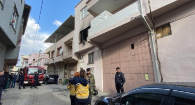 Elektrikli battaniye daireyi kül etti: 1 yaralı