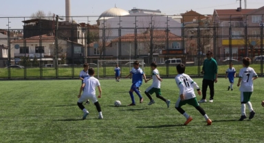 İlkokul Futbol Şenliği’nde kupalar sahiplerini buldu