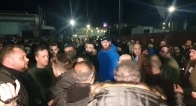 İşten çıkarılan 4 çalışan geri alındı