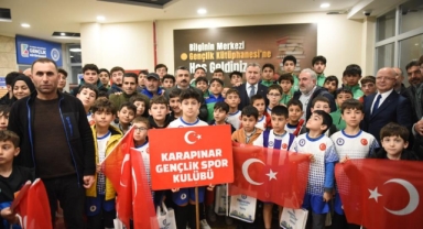 Ne varsa bu merkezde var