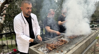 Ramazanda huzurevi sakinleri ve şehit ailelerini unutmadı