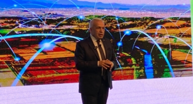Şadi Özdemir Nilüfer'de ''100''leri güldürecek