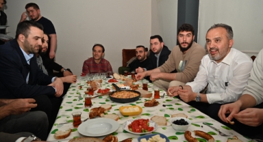 Sahurda menemen Başkan Aktaş'tan
