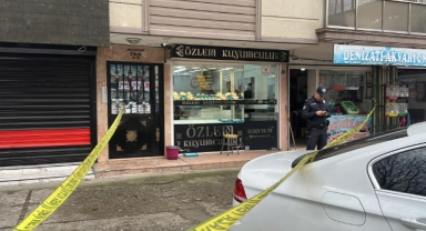 Silahlı soyguncular 8 saat geçmeden yakalandılar