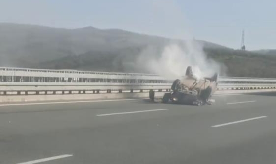 Takla atan otomobilde can pazarı
