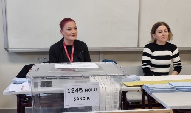 Ünlü sanatçı, Sandık Kurulu Üyesi oldu