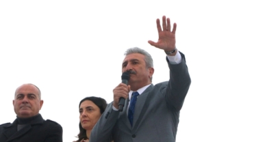 Yeşiltaş: ''Vali Bey AKP'nin değil Devletin Valisi ol''