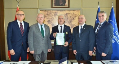 Başkan Bozbey, Bursaspor Divan Kurulu ile görüştü