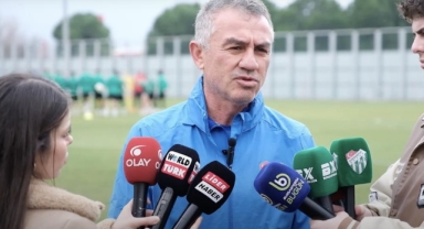 Bursaspor’da Teknik Direktör Ümit Şengül’le yollar ayrıldı