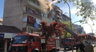Gemlik'te bir apartman dairesinde yangın