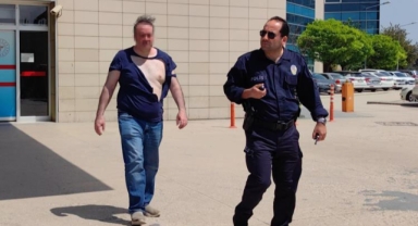 Kendilerini dolandıran şahsı darp ettiler