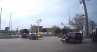 Motosiklet TOGG'a böyle çarptı