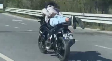 Motosikleti yatarak kullanmak pahalıya patladı