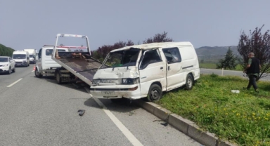 Orhangazi'de kontrolden çıkan minibüs takla attı