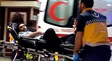 Şehir turu attığı arkadaşını bıçakla ağır yaraladı