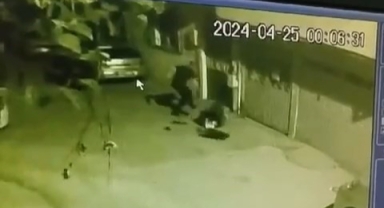 Sinirini çöp kutusundan çıkardı