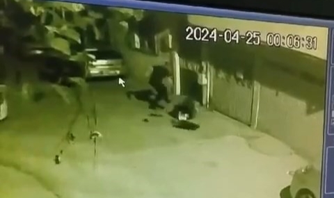 Sinirini çöp kutusundan çıkardı