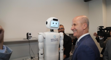 YÖK Başkanı Özvar’dan BTÜ Robot Merkezine tam not