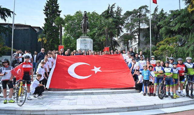 19 Mayıs coşkusu kortej yürüyüşüyle başladı