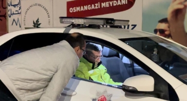 Alkollü yakalandı, polisle pazarlık yapmaya çalıştı