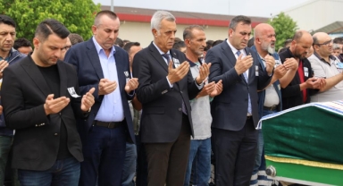 Arkadaşları tarafından son yolculuklarına uğurlandılar