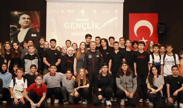 Astronot Gezeravcı, Bursa’da öğrencilerle buluştu