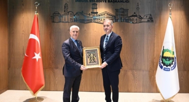 Başkan Bozbey, İnegöl Belediye Başkanı Taban'ı ziyaret etti