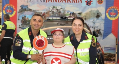 İl Jandarma Komutanlığı vatandaşları bilgilendirdi