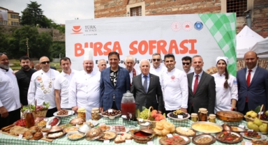 Bursa mutfağı, tarihi meydanda vitrine çıktı