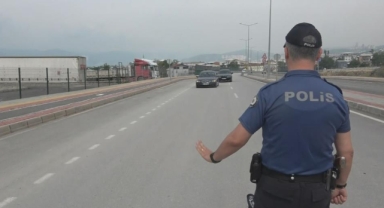Bursa polisi operasyonlarla yüzlerce kişi yakaladı