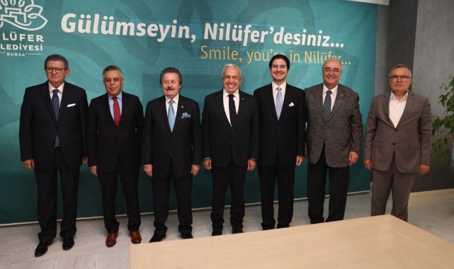 Cavit Çağlar'dan Başkan Özdemir'e tebrik ziyareti