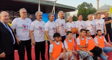 CHP'li Başkanlar, gençlere taş çıkardı