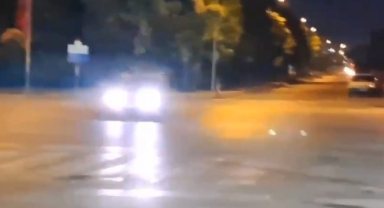 Dakikalarca drift attı, kamerayı görünce kaçtı