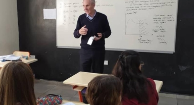 Eyüpsultan’da lisede dehşet: Müdüre kurşun yağdırdı