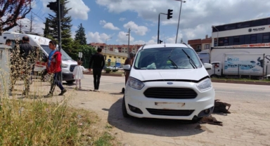 İnegöl'de trafik kazası: 2 yaralı