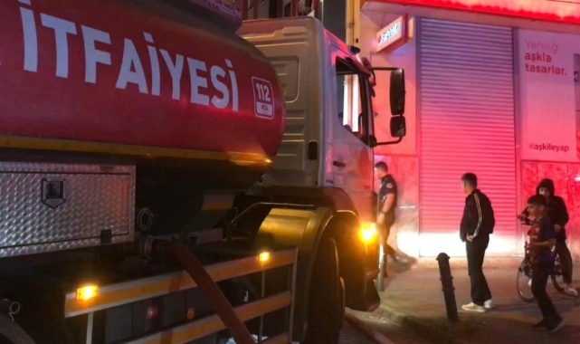 İş hanının çatı katında çıkan yangın korkuttu