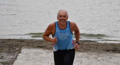 İznik’te triatlon yarışması düzenlendi