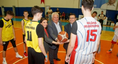Kardeş kent takımları Nilüfer Spor Şenlikleri’nde