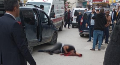 Kardeşlerini kurtarmak için gittikleri evde öldürüldüler