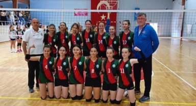 Midi Kızlar Gelişim Ligi şampiyonu Hürriyetspor