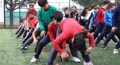 Öğrenciler geleneksel oyunlarda buluştu