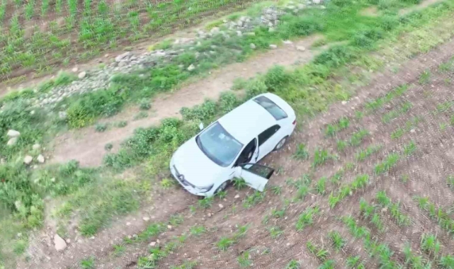 Polisten kaçan araçta 19 bin adet uyuşturucu çıktı
