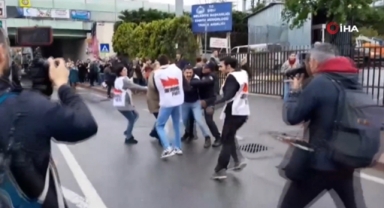 Şişli’den Taksim’e izinsiz yürümek isteyen gruba polis müdahalesi: 13 gözaltı