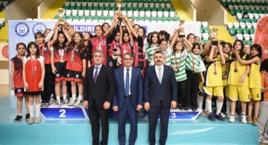 Yıldırım’da Okul Sporları İlçe Şenlikleri sona erdi