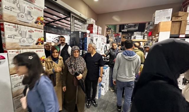 Yüzde 50 indirimi duyan koştu