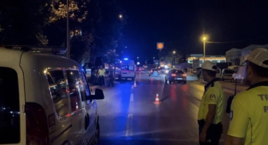 Anayola çıkan yayaya otomobil çarptı: 1 ölü